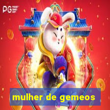 mulher de gemeos